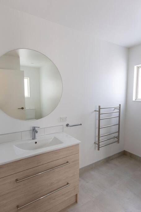 Mount Maunganui Self Contained Flat By The Beach Екстер'єр фото